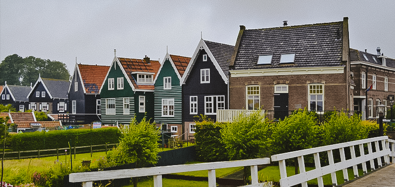 marken volendam zaanse schans edam