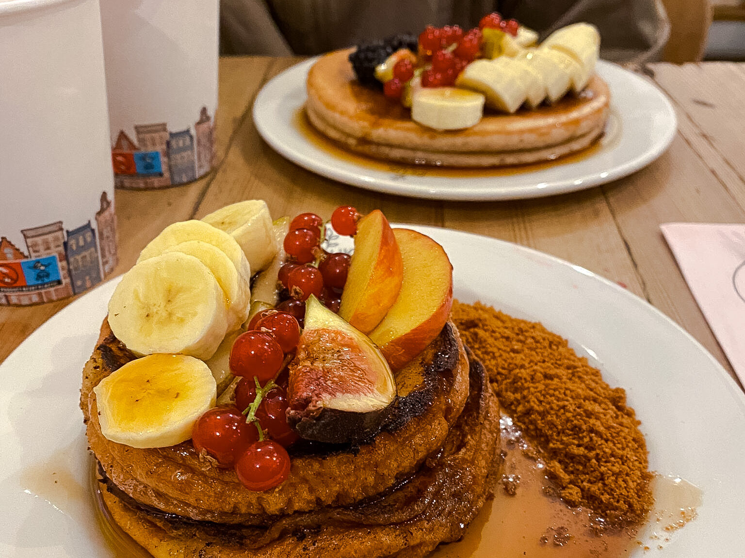 French toast y tortitas en Pluk Ámsterdam